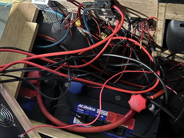 TOYOTA HIACE van 4WD 2018