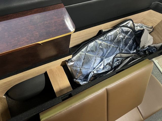 TOYOTA HIACE van 4WD 2018