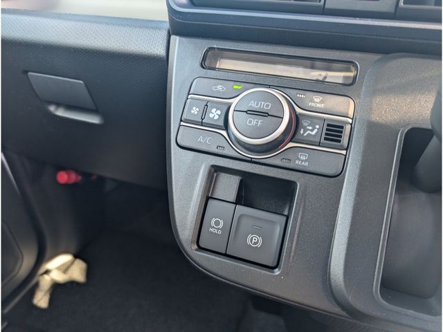 DAIHATSU TANTO 4WD 2024