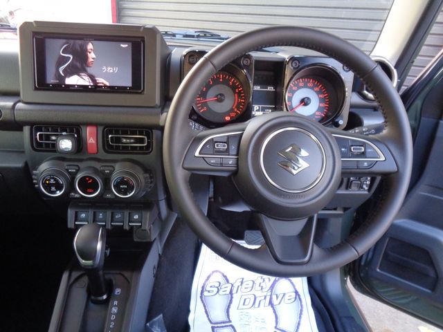 SUZUKI JIMNY NOMADE 2025