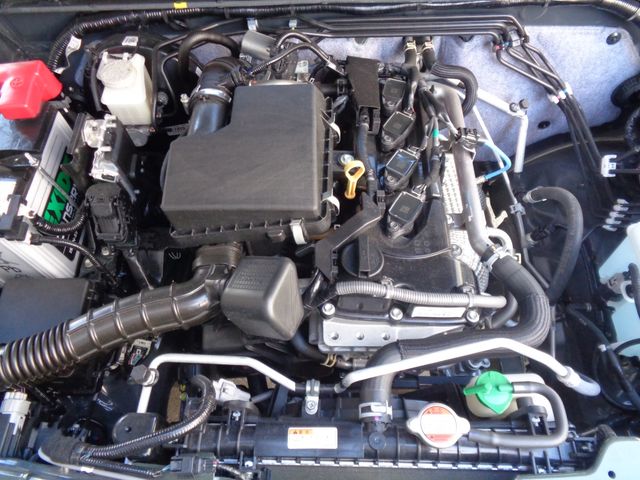 SUZUKI JIMNY NOMADE 2025