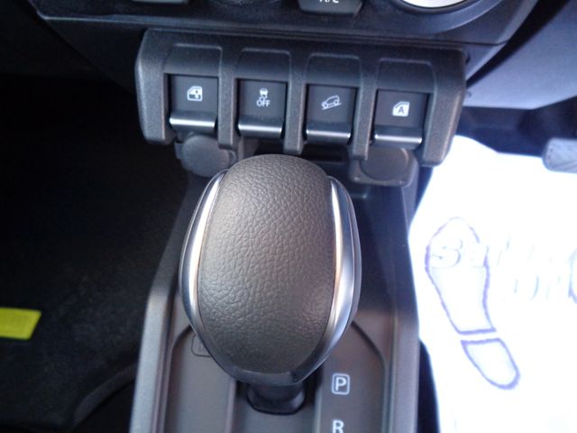 SUZUKI JIMNY NOMADE 2025