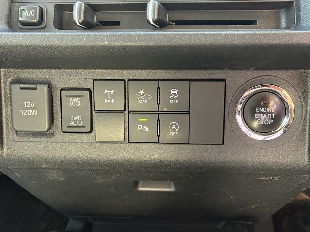 DAIHATSU HIJET truck 4WD 2022