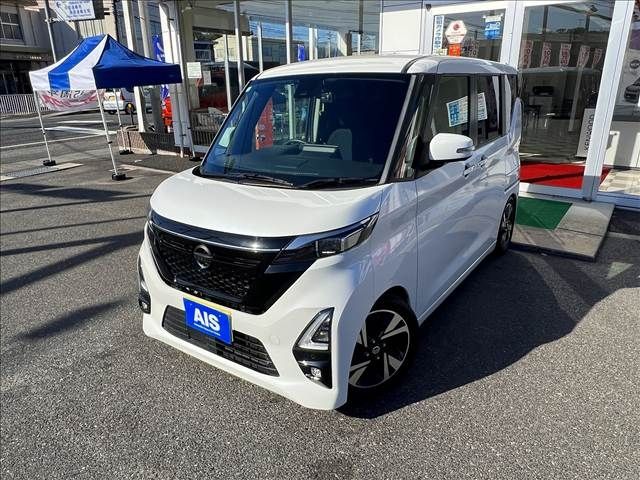 NISSAN ROOX 2022