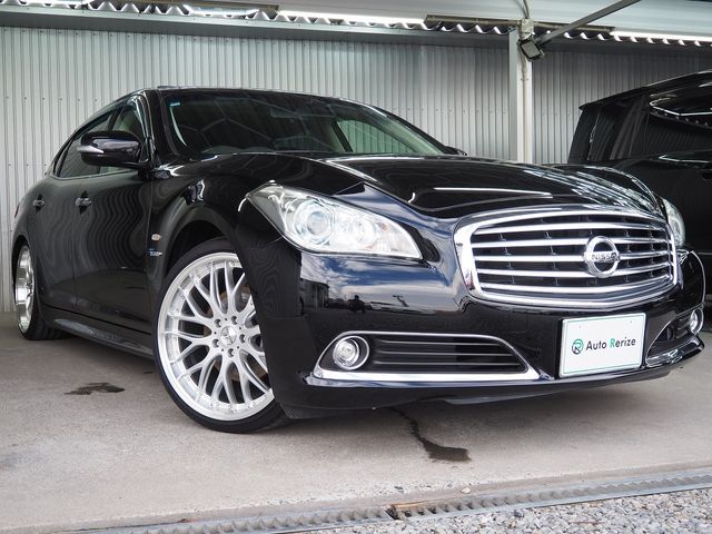 NISSAN CIMA HYBRID 2012