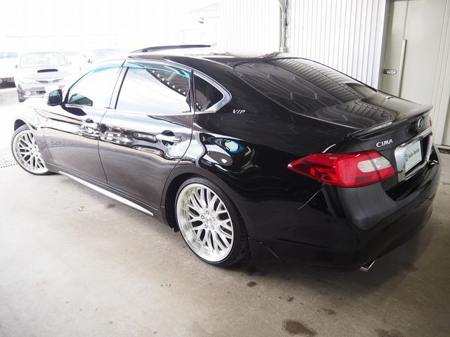 NISSAN CIMA HYBRID 2012