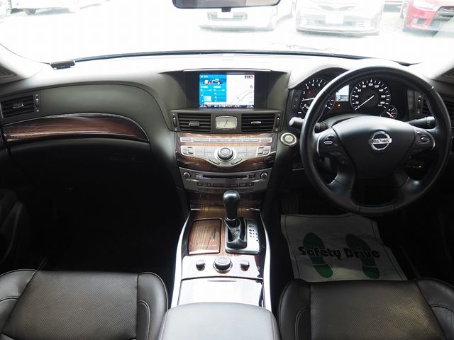 NISSAN CIMA HYBRID 2012