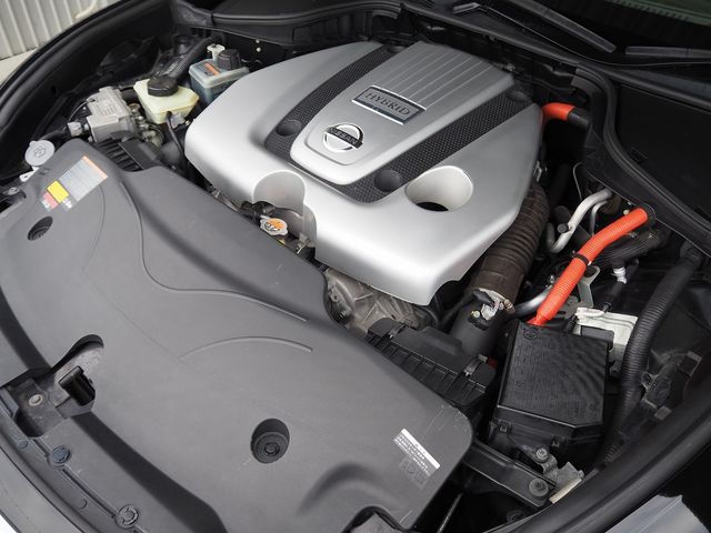 NISSAN CIMA HYBRID 2012