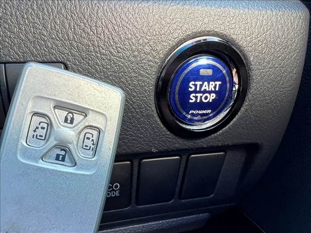 TOYOTA VELLFIRE 2012