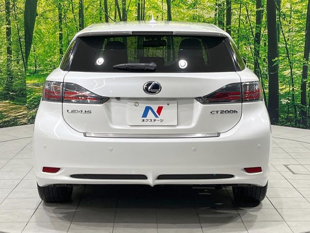 TOYOTA LEXUS CT200h 2011