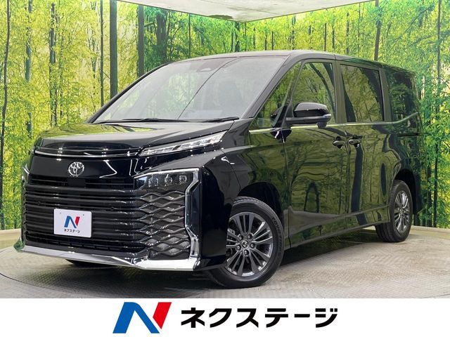 TOYOTA VOXY 4WD 2025