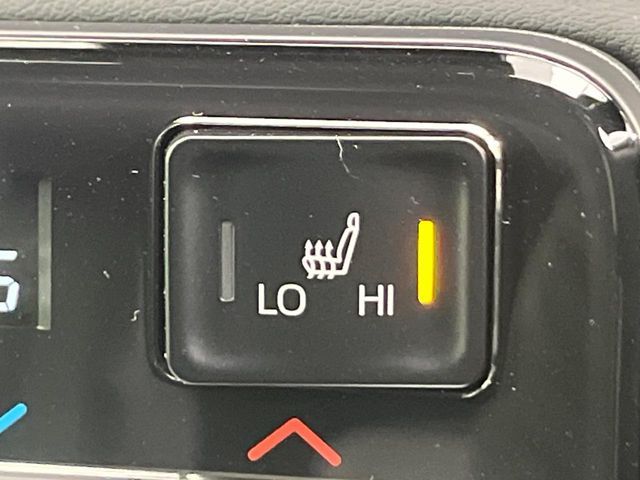 TOYOTA VOXY 4WD 2025