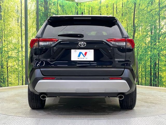 TOYOTA RAV4 4WD 2025