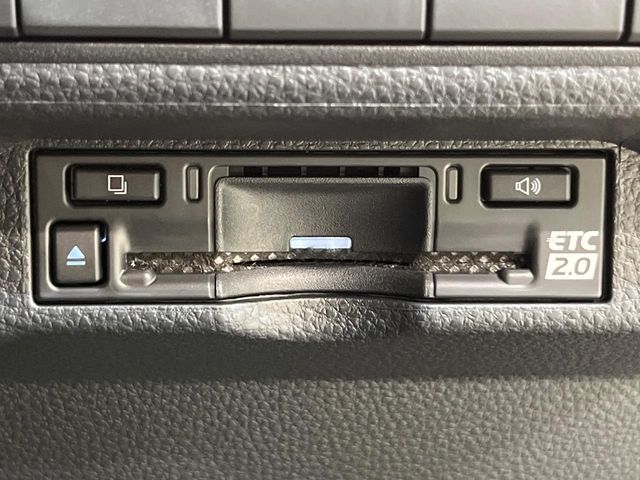 TOYOTA COROLLA TOURING HYBRID 2023