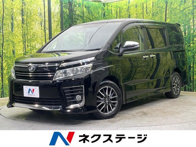 TOYOTA VOXY 2015
