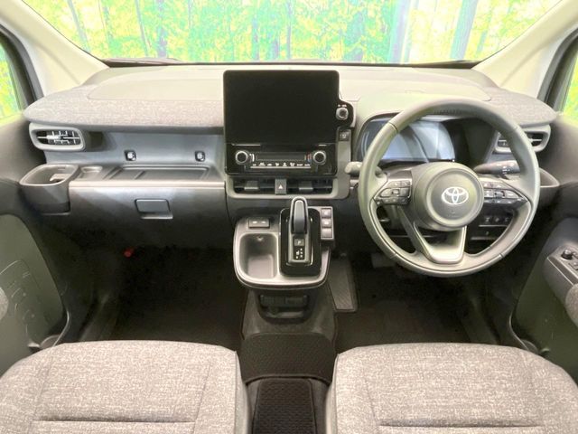 TOYOTA SIENTA HYBRID 2025