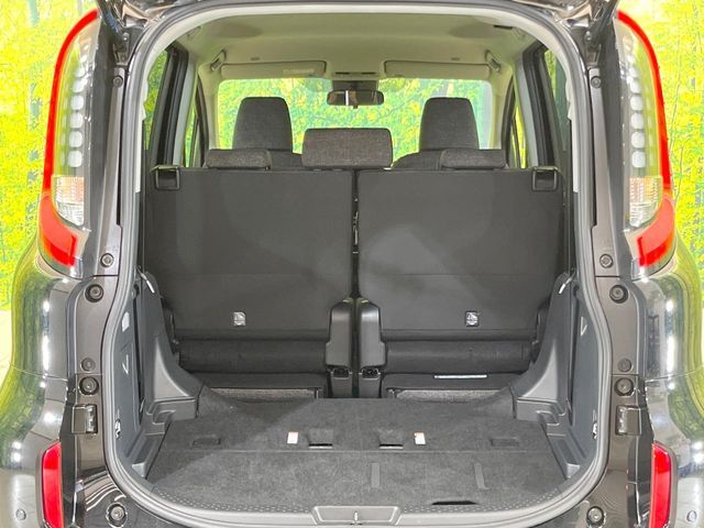 TOYOTA SIENTA HYBRID 2025