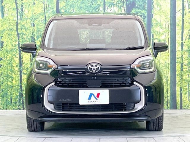 TOYOTA SIENTA HYBRID 2025