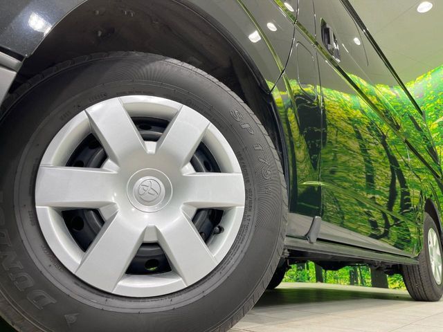 TOYOTA HIACE van 4WD 2023