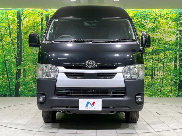 TOYOTA HIACE van 4WD 2023