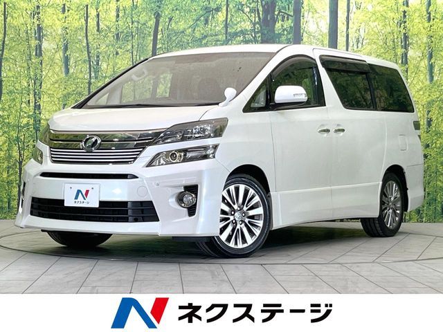 TOYOTA VELLFIRE 2013