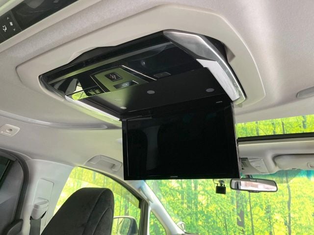 TOYOTA VELLFIRE 2016