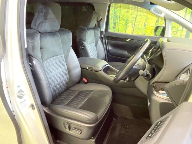 TOYOTA VELLFIRE 2016