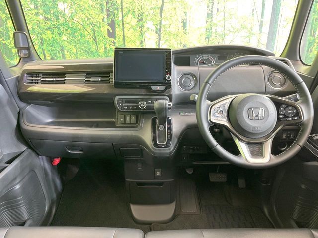 HONDA N BOX CUSTOM 2018