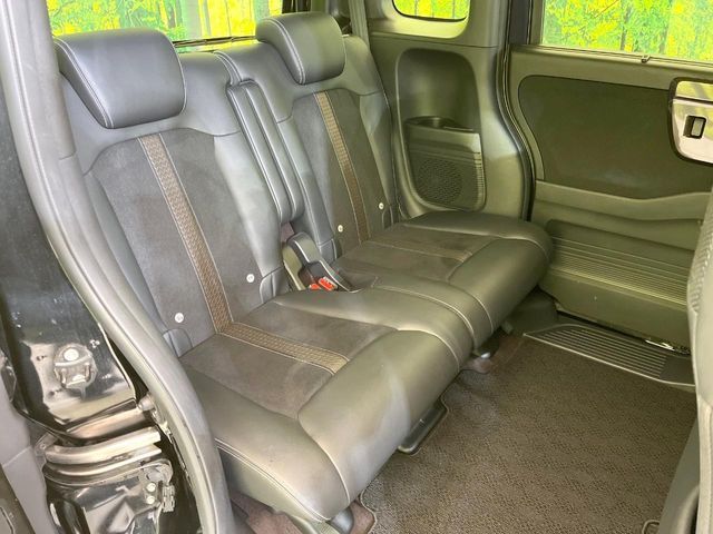 HONDA N BOX CUSTOM 2018