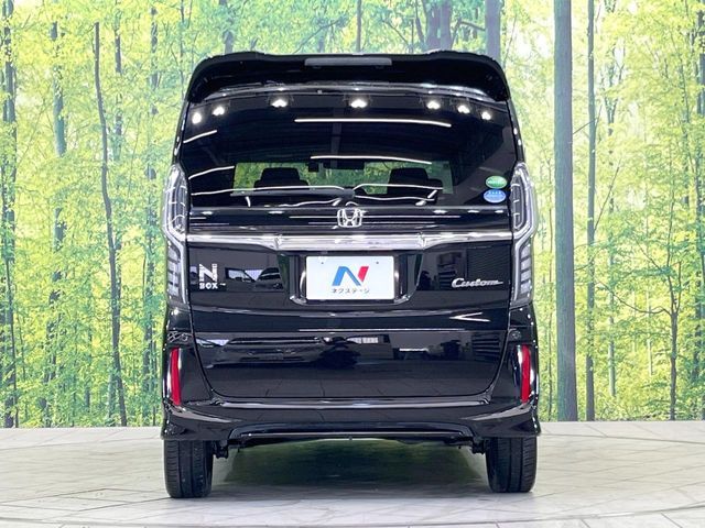 HONDA N BOX CUSTOM 2018