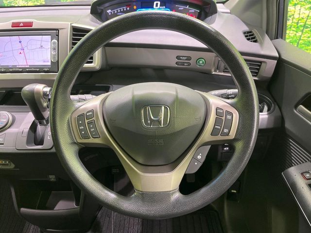 HONDA FREED Spike HYBRID 2015