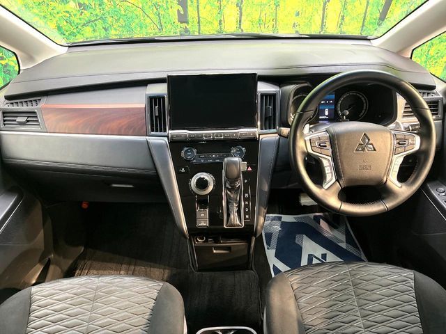 MITSUBISHI DELICA D:5 4WD 2023