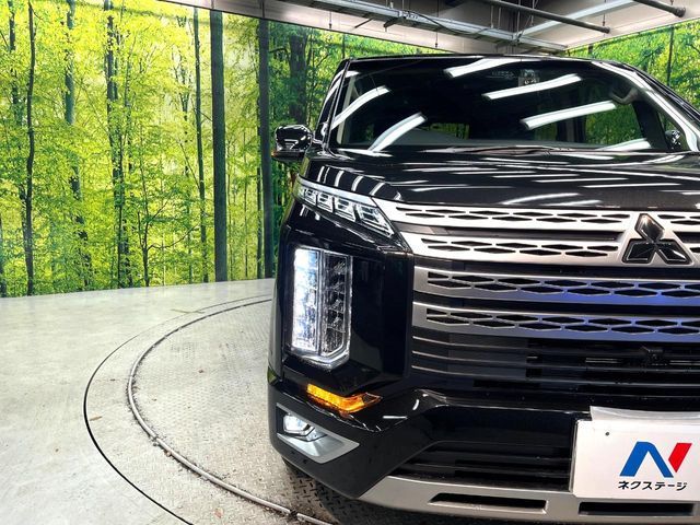 MITSUBISHI DELICA D:5 4WD 2023