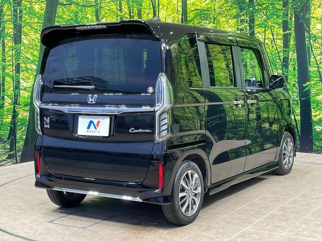HONDA N BOX CUSTOM 2023