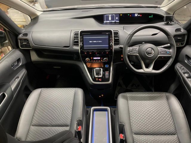 NISSAN SERENA  WG 2018