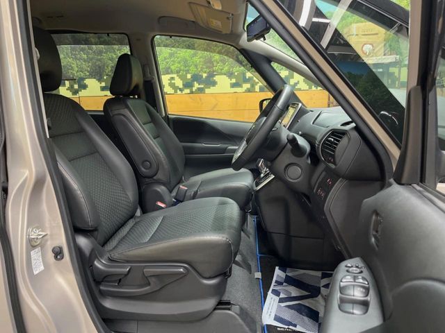 NISSAN SERENA  WG 2018