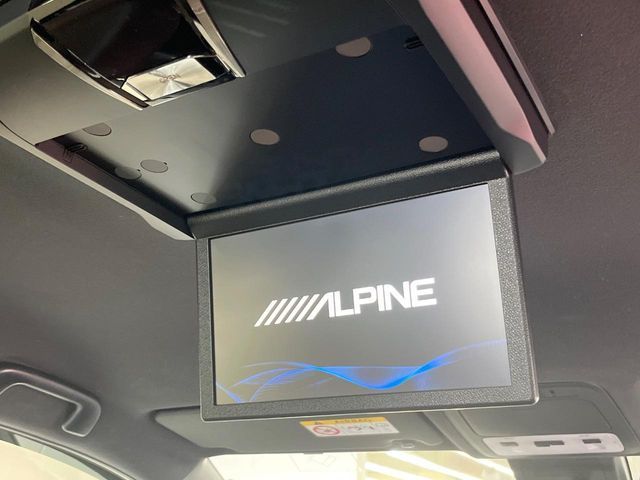 TOYOTA ESQUIRE HYBRID 2017