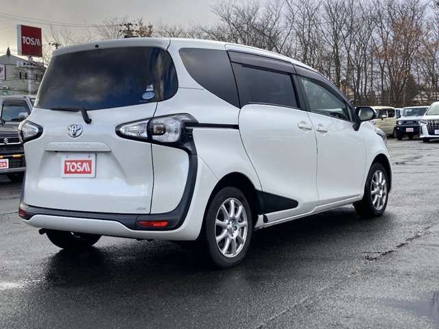 TOYOTA SIENTA 4WD 2017