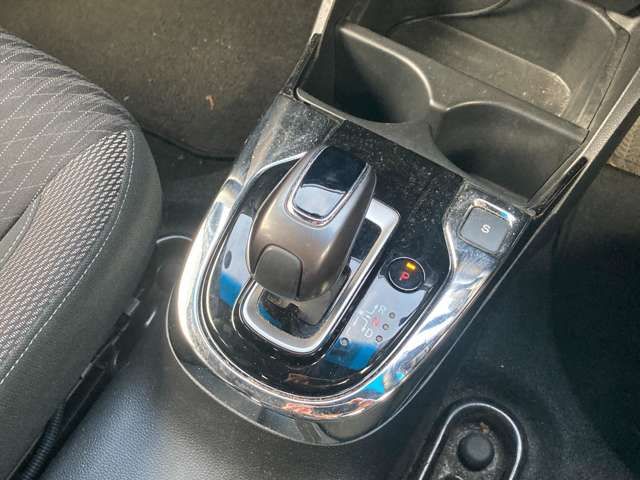 HONDA FIT HYBRID 4WD 2019