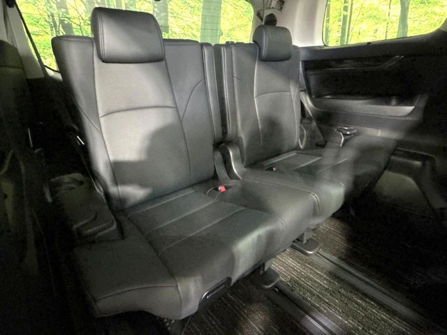 TOYOTA ALPHARD hybrid 4WD 2023