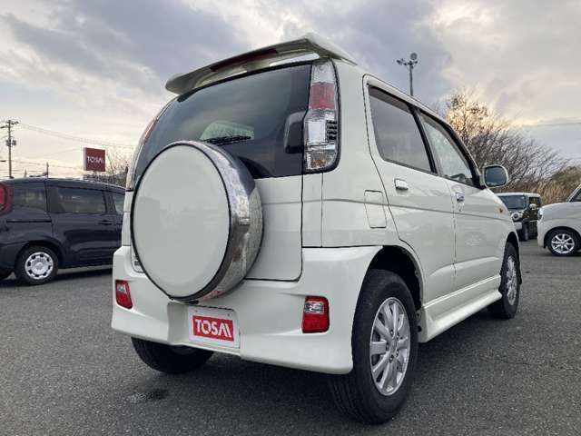 DAIHATSU TERIOS KID 4WD 2010