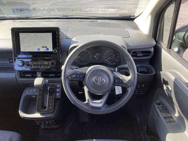 TOYOTA SIENTA HYBRID 2022