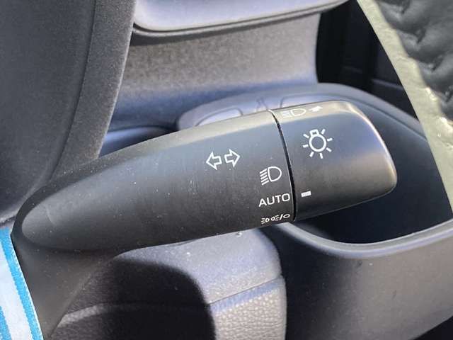 TOYOTA SIENTA HYBRID 2022