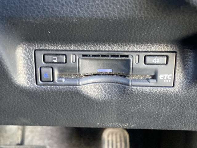 TOYOTA SIENTA HYBRID 2022