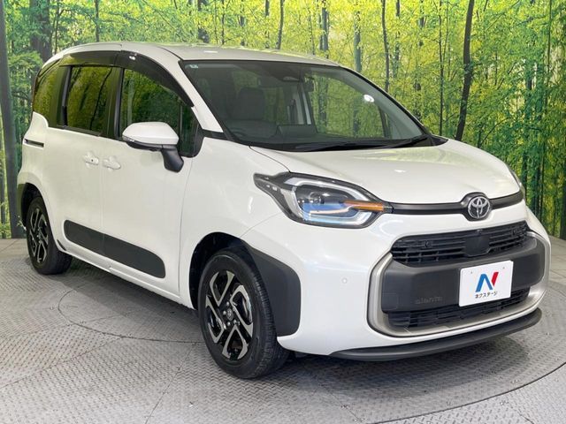 TOYOTA SIENTA HYBRID 2022