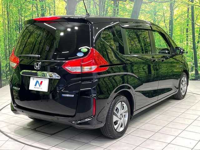 HONDA FREED HYBRID 2021