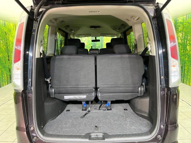 NISSAN SERENA  WG 2011