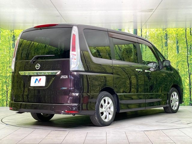 NISSAN SERENA  WG 2011