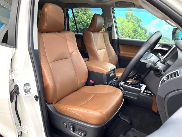 TOYOTA LANDCRUISER PRADO 2022