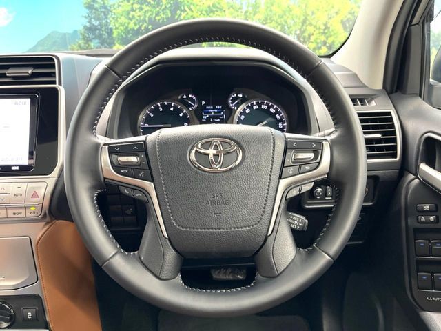 TOYOTA LANDCRUISER PRADO 2022